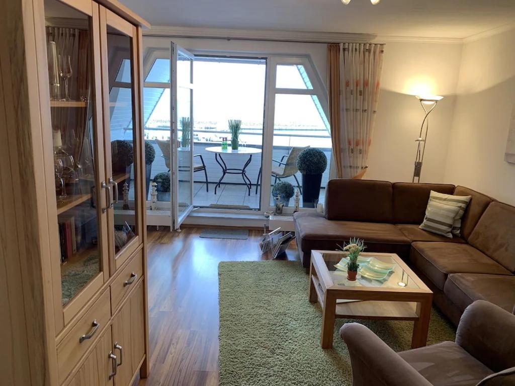 Ferienwohnung Hafenblick Wiek auf Rügen Esterno foto