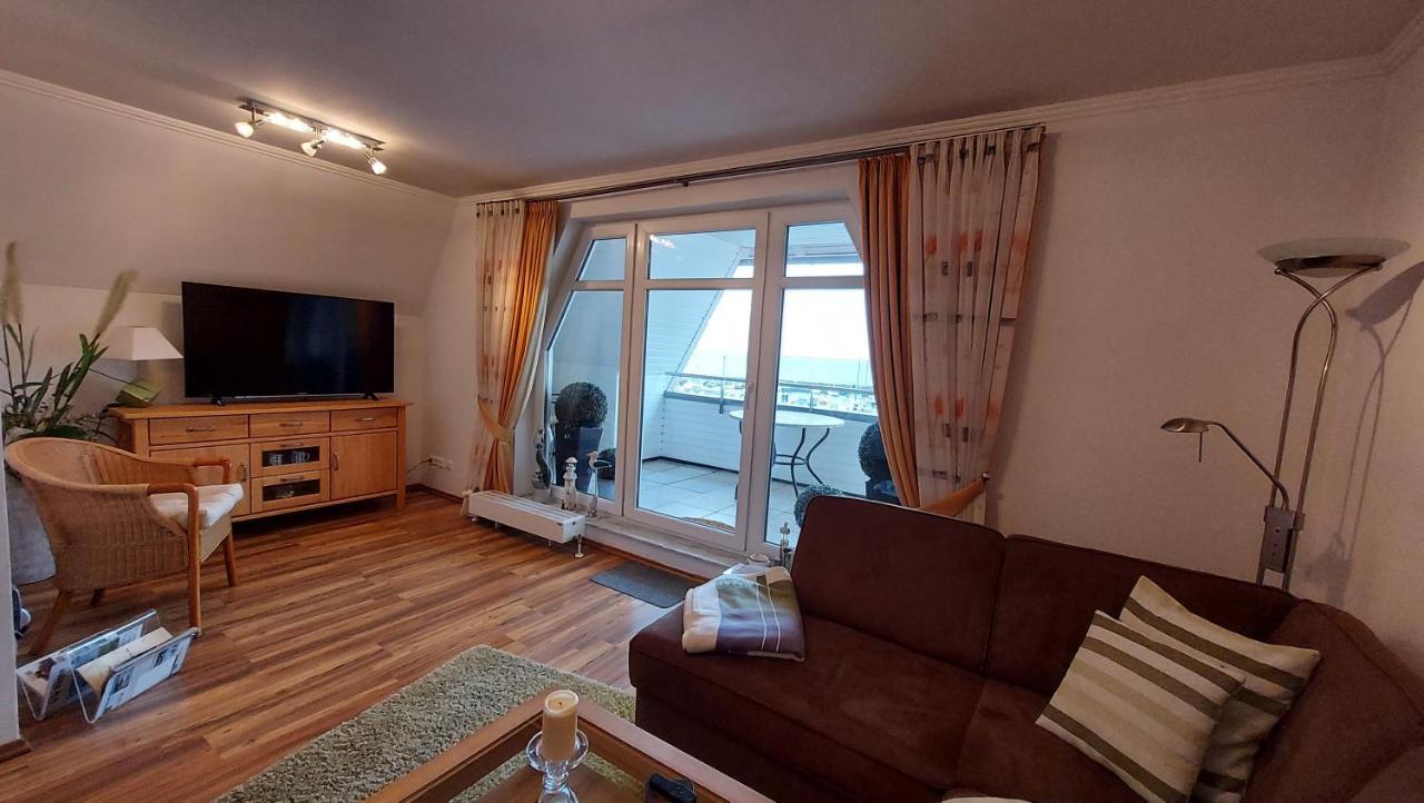 Ferienwohnung Hafenblick Wiek auf Rügen Esterno foto