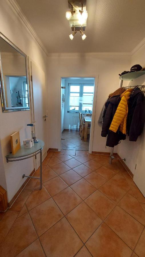 Ferienwohnung Hafenblick Wiek auf Rügen Esterno foto